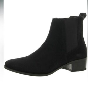 Steve Madden black suede Chelsea boot